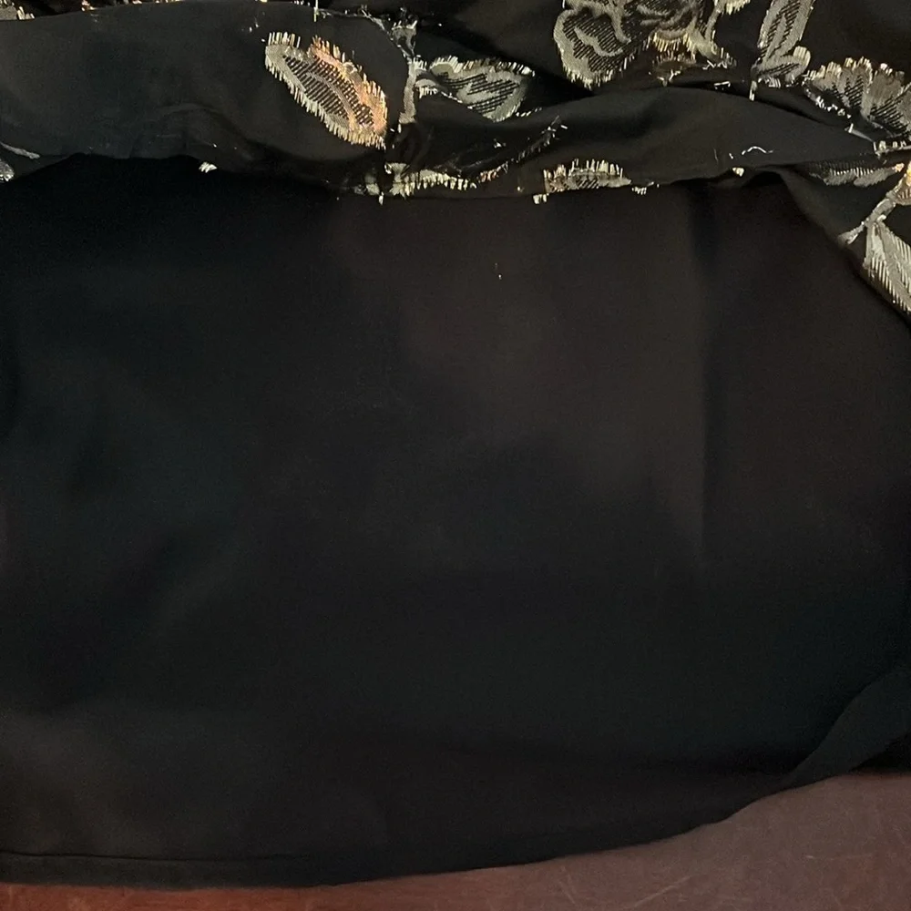 Ann Taylor Black and Gold blouse. NEW with tags. Large - Picture 6 of 6
